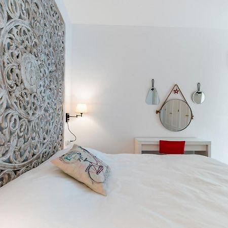 Veoapartment Ciriaco Sevilla Bagian luar foto