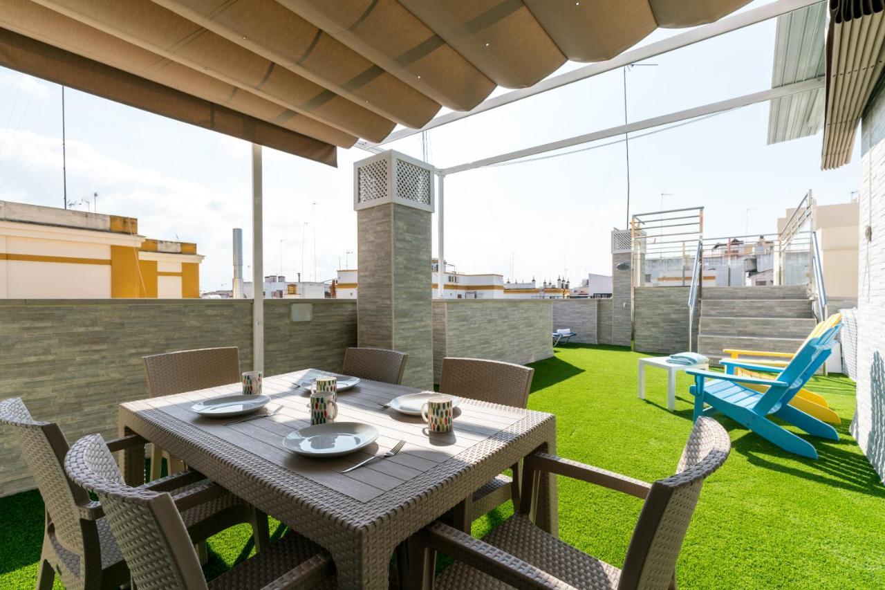 Veoapartment Ciriaco Sevilla Bagian luar foto