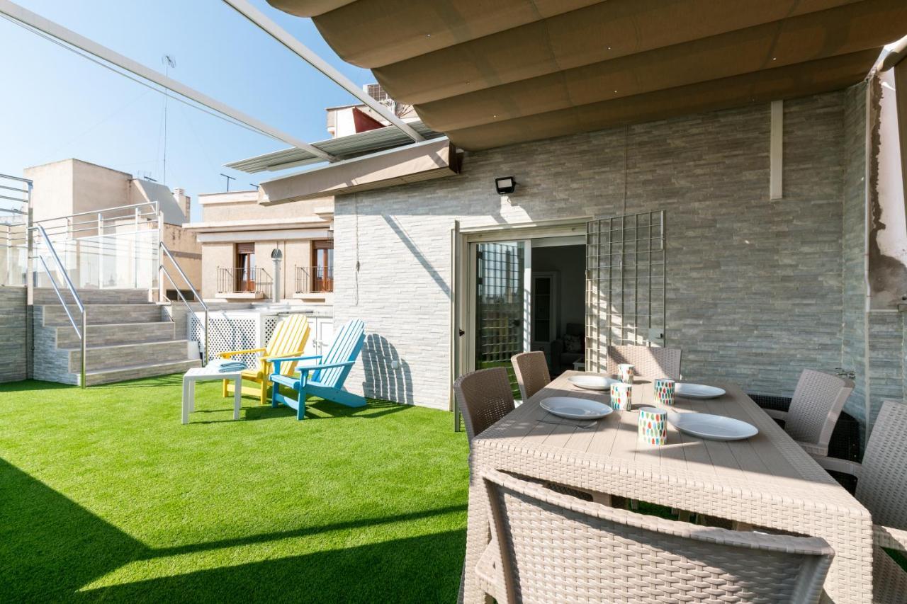 Veoapartment Ciriaco Sevilla Bagian luar foto