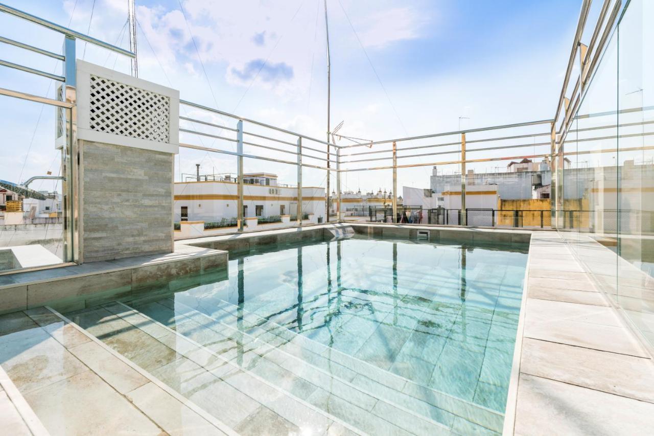 Veoapartment Ciriaco Sevilla Bagian luar foto