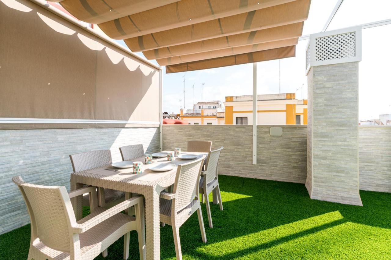 Veoapartment Ciriaco Sevilla Bagian luar foto