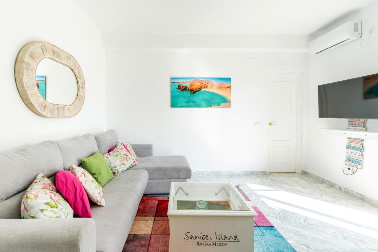 Veoapartment Ciriaco Sevilla Bagian luar foto